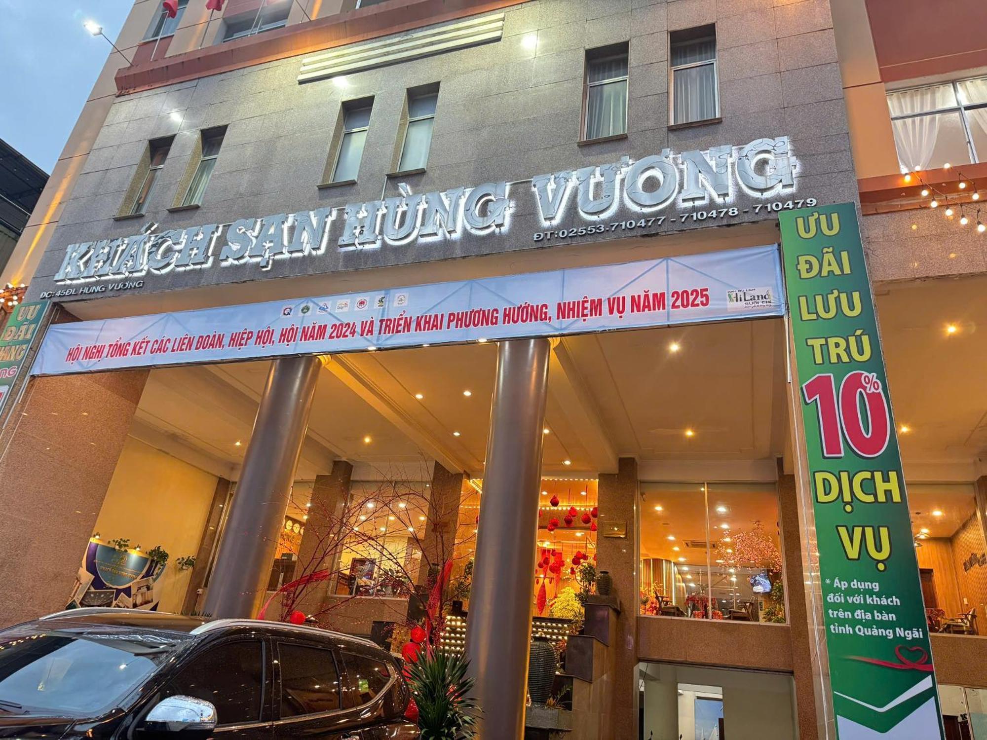Hotel Khach San Hung Vuong Quảng Ngãi Exterior foto
