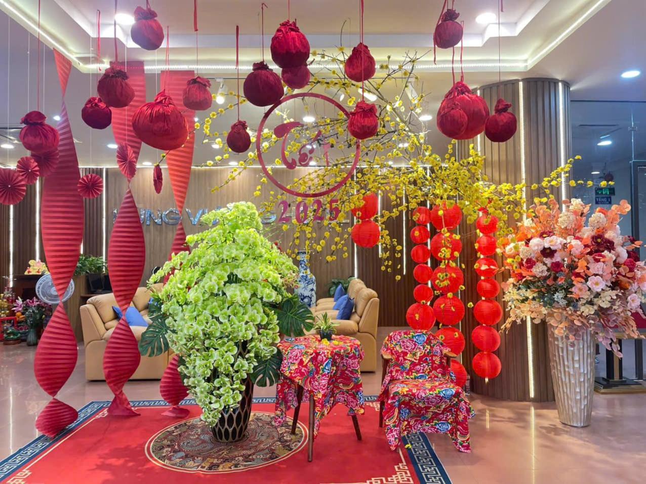 Hotel Khach San Hung Vuong Quảng Ngãi Exterior foto