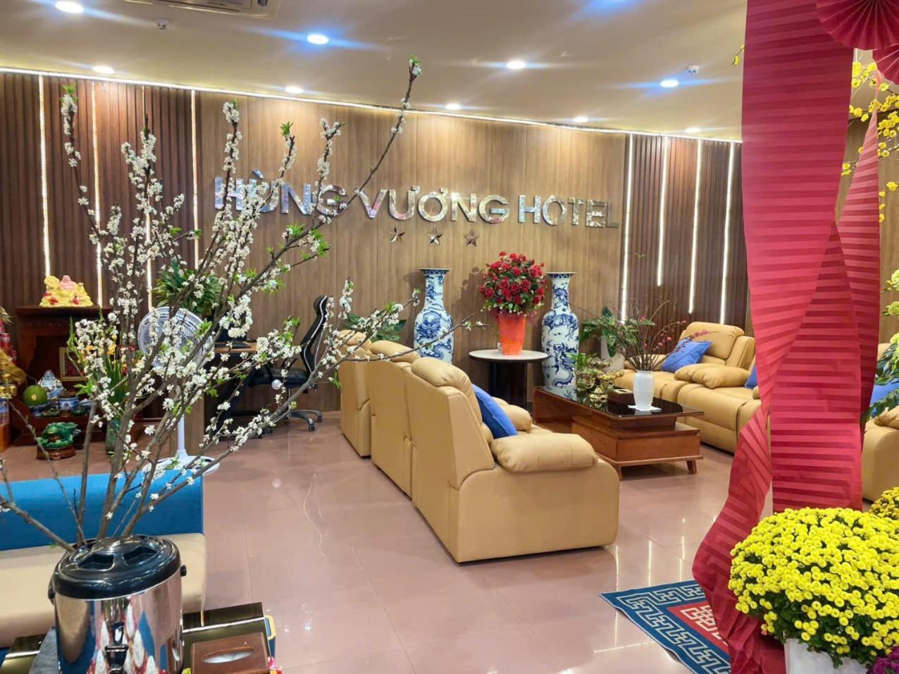 Hotel Khach San Hung Vuong Quảng Ngãi Exterior foto