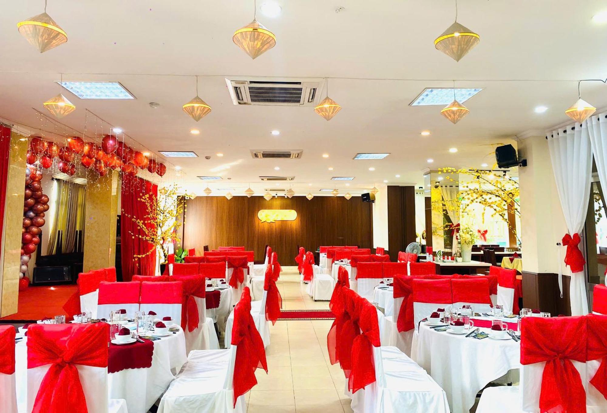 Hotel Khach San Hung Vuong Quảng Ngãi Exterior foto